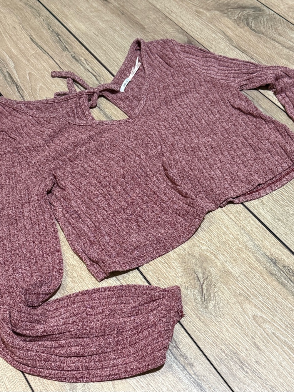 Kimchi Blue Crop Top Ribbed Long Sleeve Open Back Urban Outfitters Small - Picture 9 of 14
